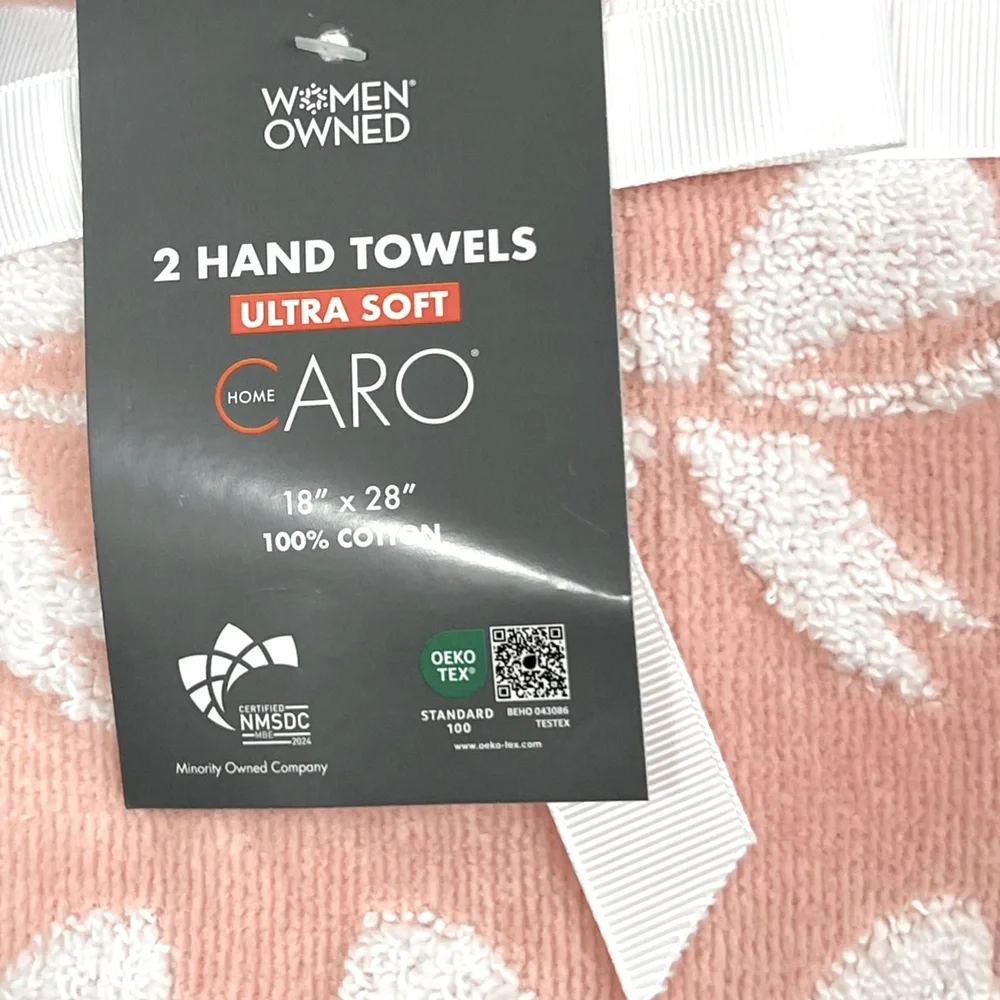 Caro - ‘Peach Bows’ Hand Towels (2)- Ultra Soft. NWT. Firm!